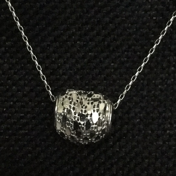 Italian Jewelry - Vtg.18” Sterling Silver Necklace W/.925 Pendant